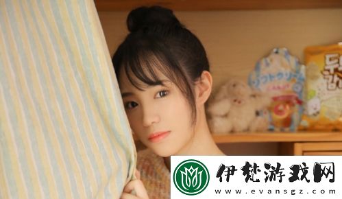 舞蹈生戴小玩具練劈叉