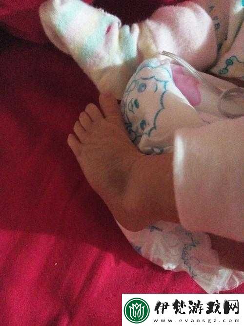 寶寶用力嗯腳翹起來怎么回事