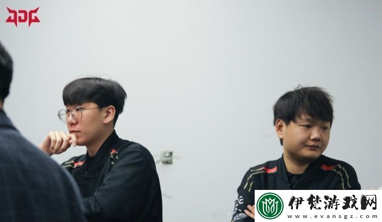 JDG賽后返圖