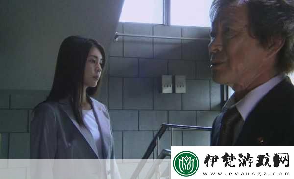 草莓晚上濕漉漉的