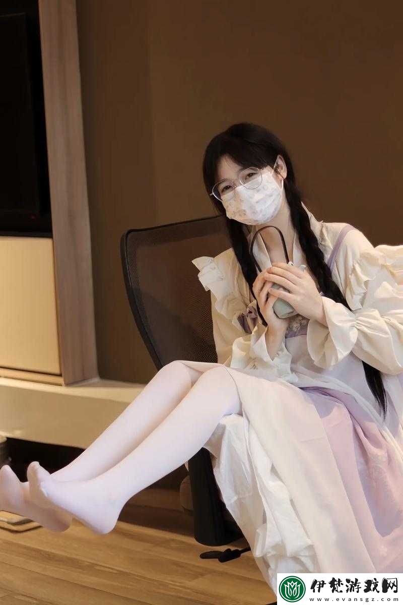 尾隨**白絲漢服美女令人發指