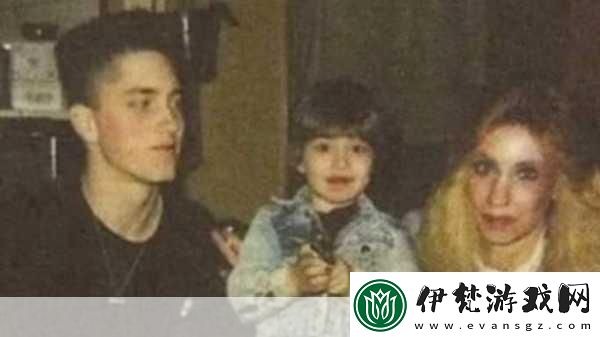 EMINEM和他母親
